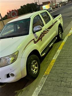 تويوتا هايلوكس